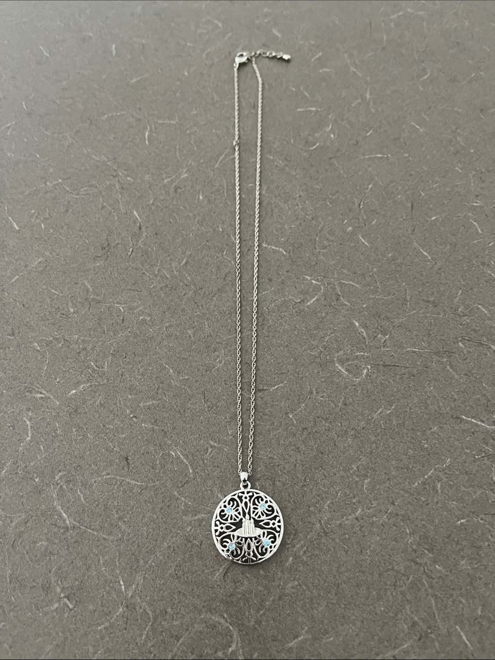 PartyLite SilverTone Filigree Pendant Necklace - small knot on chain.